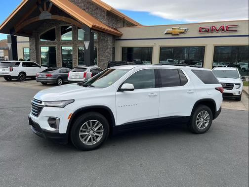 2023 Chevrolet Traverse LT Cloth