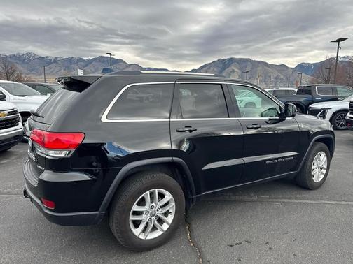 2017 Jeep Grand Cherokee Laredo