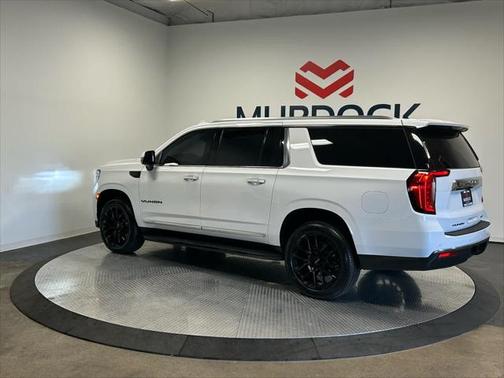 2023 GMC Yukon XL SLT