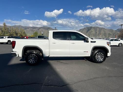 Summit White 2021 GMC Sierra 1500 AT4