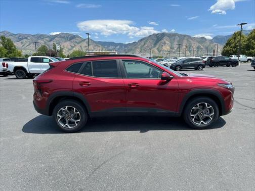 2025 Chevrolet Trax LT