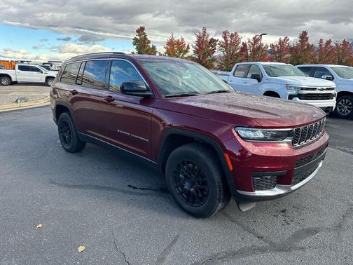 2021 Jeep Grand Cherokee L Laredo