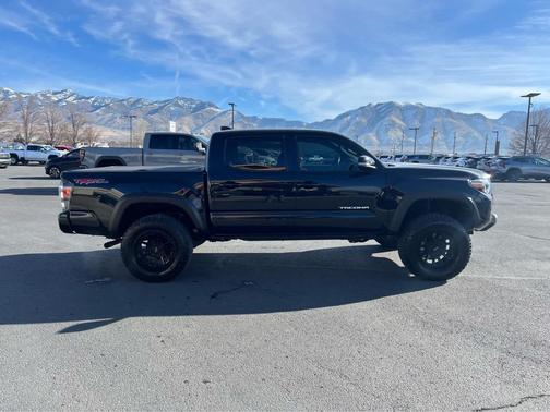2022 Toyota Tacoma TRD Off Road
