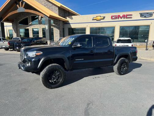 2022 Toyota Tacoma TRD Off Road