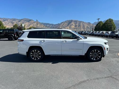 2022 Jeep Grand Cherokee L Overland