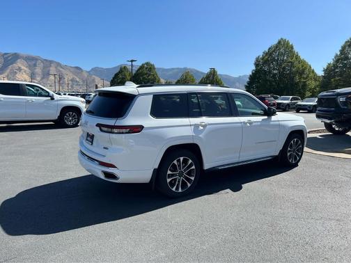2022 Jeep Grand Cherokee L Overland