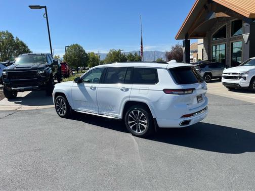2022 Jeep Grand Cherokee L Overland