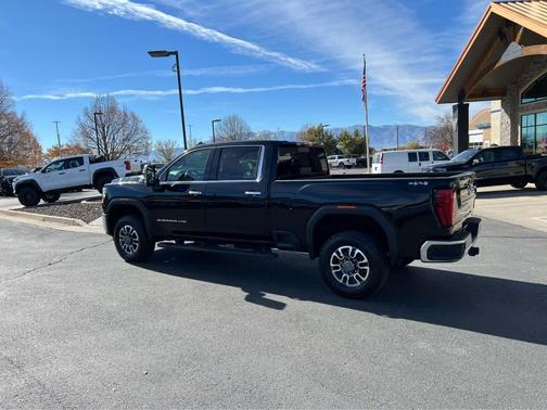 2024 GMC Sierra 3500 SLT