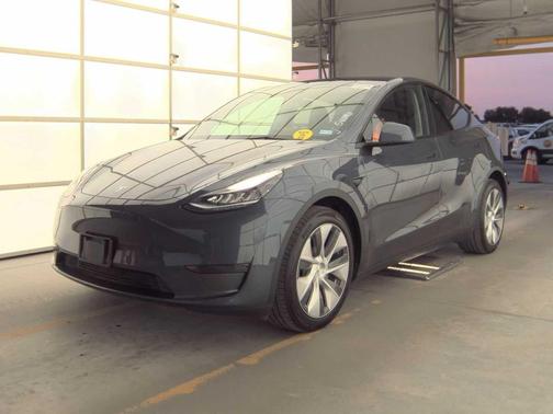 2023 Tesla Model Y Long Range Dual Motor All-Wheel Drive