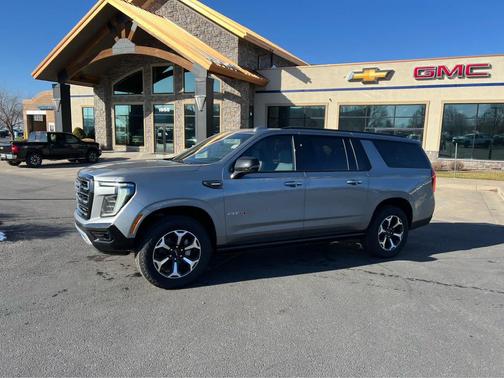 2026 GMC Yukon XL 4WD AT4