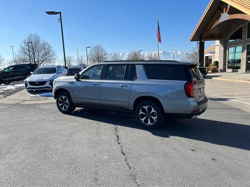 2026 GMC Yukon XL 4WD AT4