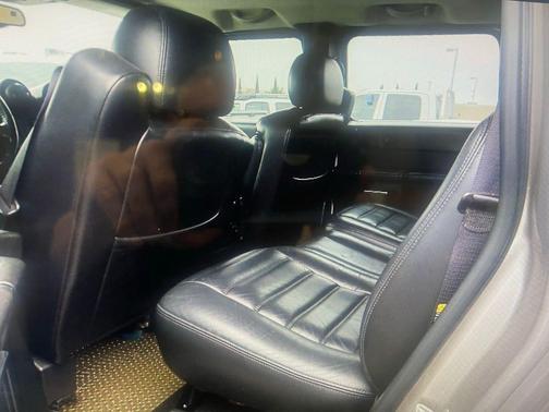 2005 Hummer H2 Base
