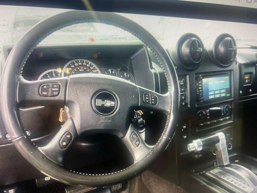 2005 Hummer H2 Base