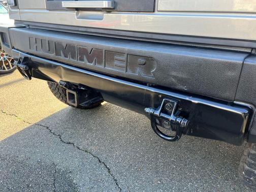 2005 Hummer H2 Base