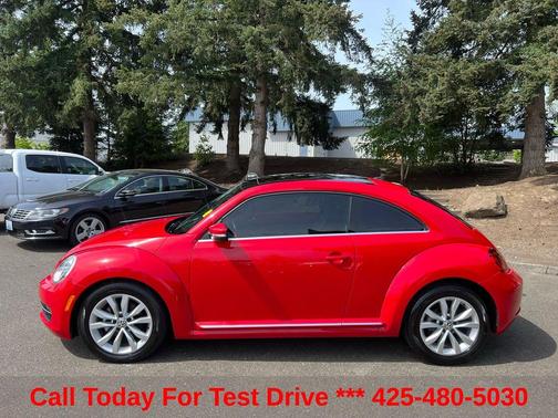 Tornado Red 2015 Volkswagen Beetle DSG 2.0L TDI w/Sun/Sound/Nav
