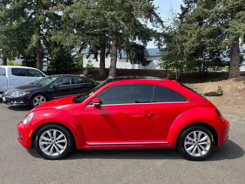 Tornado Red 2015 Volkswagen Beetle DSG 2.0L TDI w/Sun/Sound/Nav
