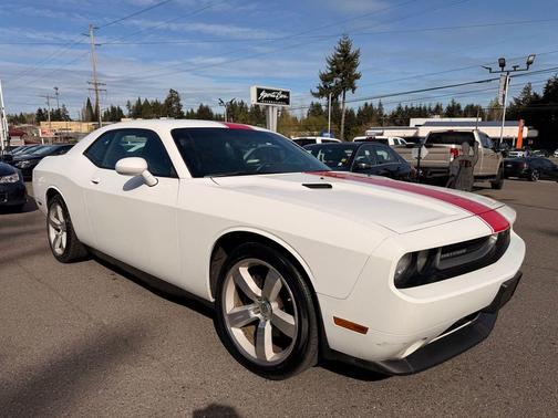 Bright White Clearcoat 2014 Dodge Challenger SXT