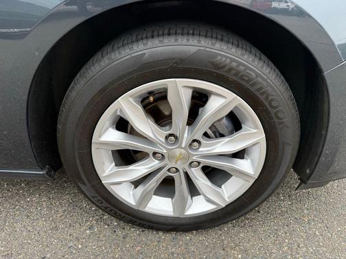 2021 Chevrolet Malibu FWD LT