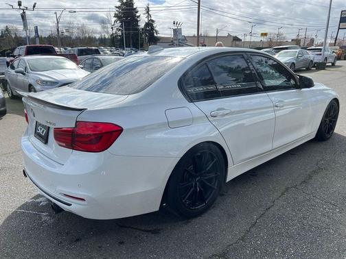 Alpine White 2017 BMW 340 340i