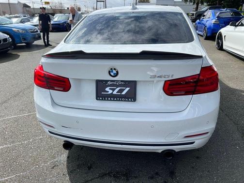 Alpine White 2017 BMW 340 340i