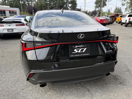 2022 Lexus IS 300 Base