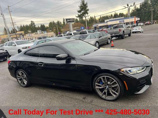 Black Sapphire Metallic 2022 BMW M440 i xDrive