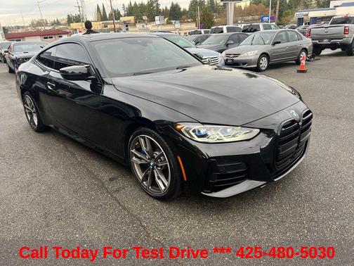 Black Sapphire Metallic 2022 BMW M440 i xDrive