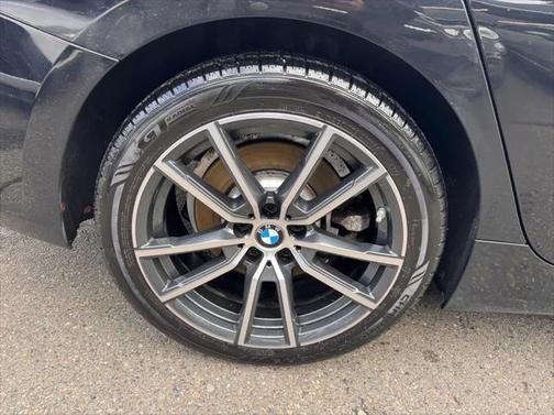 2019 BMW 330 xDrive