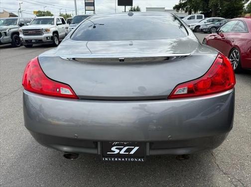 2011 INFINITI G37 Journey