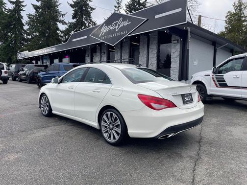 2017 Mercedes-Benz CLA 250 Base