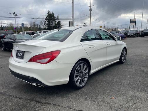 2017 Mercedes-Benz CLA 250 Base