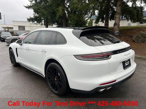 Carrara White Metallic 2018 Porsche Panamera 4S Sport Turismo