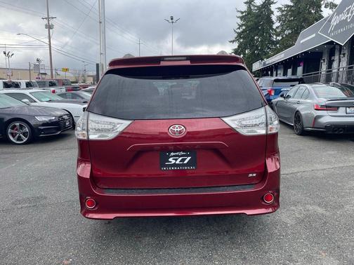 2015 Toyota Sienna SE