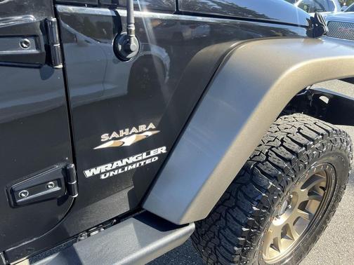 2016 Jeep Wrangler Unlimited Sahara