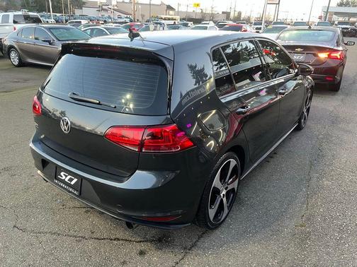 2016 Volkswagen Golf GTI 2.0T S 4-Door