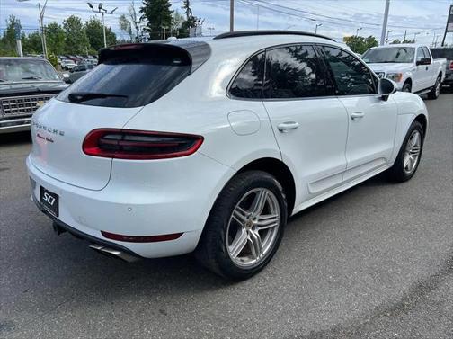 2015 Porsche Macan Turbo