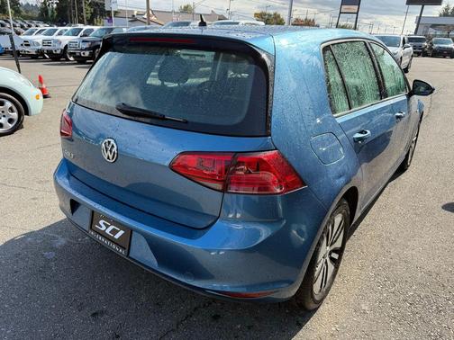 2016 Volkswagen e-Golf SE