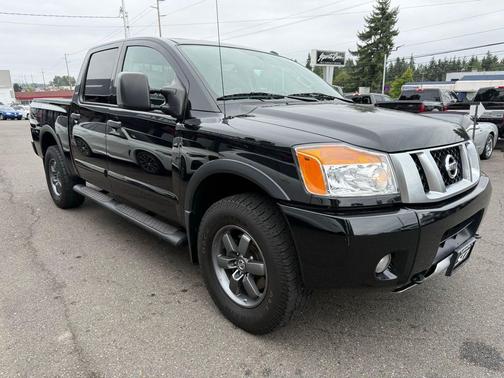 2015 Nissan Titan SL