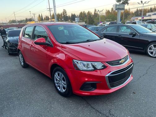 Red Hot 2020 Chevrolet Sonic FWD Hatchback 1FL 5-Door