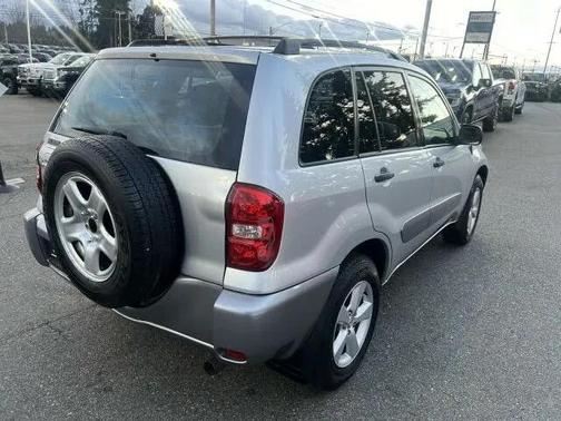 2004 Toyota RAV4 Base
