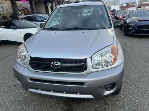 2004 Toyota RAV4 Base