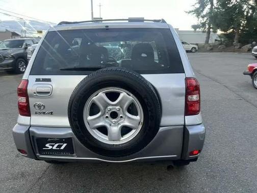 2004 Toyota RAV4 Base