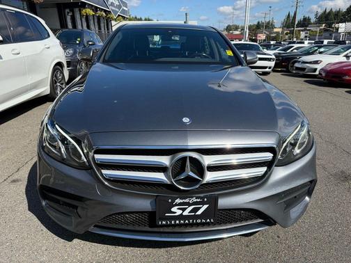 2017 Mercedes-Benz E-Class 4MATIC