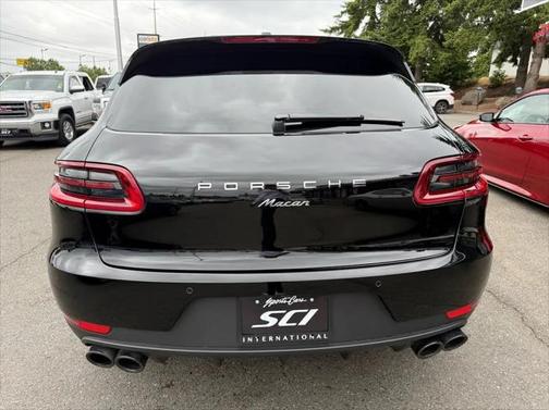 2017 Porsche Macan Base