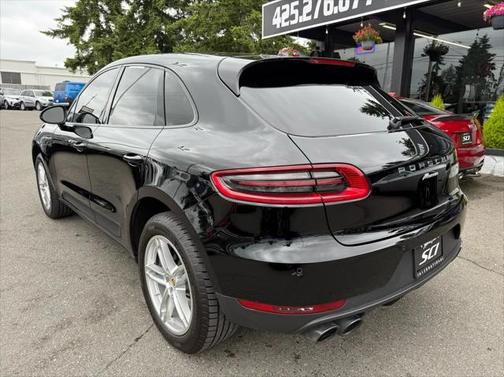 2017 Porsche Macan Base