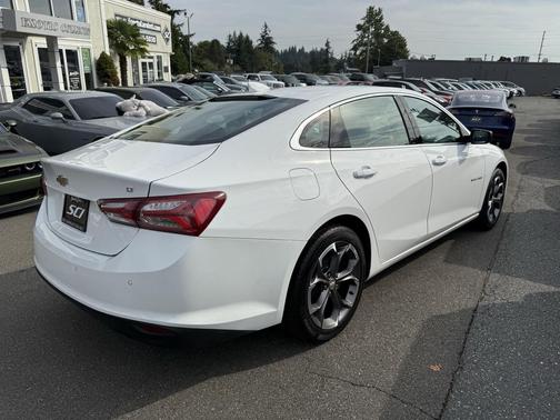 2022 Chevrolet Malibu FWD LT