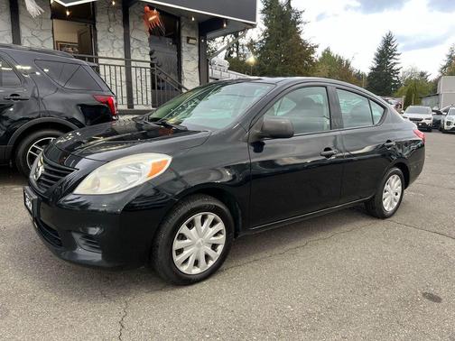 2014 Nissan Versa 1.6 S