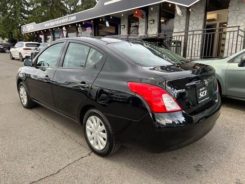 2014 Nissan Versa 1.6 S