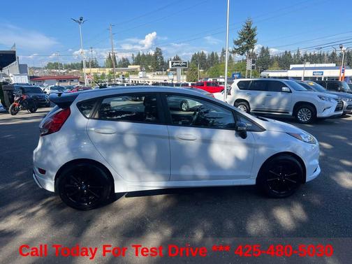 Oxford White 2019 Ford Fiesta ST Line