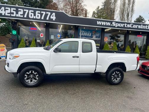 Super White 2018 Toyota Tacoma SR